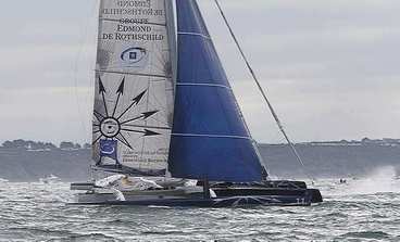 Yann Guichard et son Gitana 11 vivent actuellement leurs dernières heures de course dans cette Route du Rhum - La Banque Postale 2010