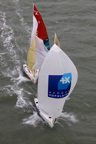 Bon départ ce jeudi 17 mars pour les 25 bateaux qui ont franchi la ligne à 12h21 !