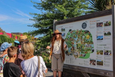 Le parc du végétal à Angers recherche des saisonniers et propose des contrats de professionnalisation Le parc du végétal à Angers recherche des saisonniers et propose des contrats de professionnalisation