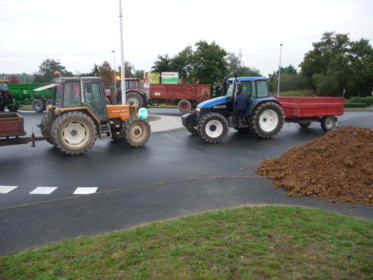 Ce vendredi matin à la Roche Sur Yon : l’opération « GMS : à qui le tour ? » ! Ce vendredi matin à la Roche Sur Yon : l’opération « GMS : à qui le tour ? » !