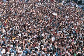 Ce lundi, nous passons à 7 milliards de personnes dans le monde ! Ce lundi, nous passons à 7 milliards de personnes dans le monde !
