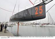 Vendée Globe 2012 : Le monocoque Safran remis à l'eau après trois mois de chantier
