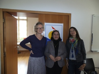 Au milieu : Véronique Cantin, Directrice Mission Locale Vendée, à droite : Fabienne Marion, Responsable Pôle emploi d'Olonne-sur-Mer. Au milieu : Véronique Cantin, Directrice Mission Locale Vendée, à droite : Fabienne Marion, Responsable Pôle emploi d'Olonne-sur-Mer.