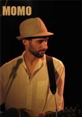 Momo et les marchands de couleurs en concert sur la scène de l'embarcadère le Jeudi 26 juillet Momo et les marchands de couleurs en concert sur la scène de l'embarcadère le Jeudi 26 juillet