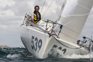 Les Sables – Les Açores – Les Sables : Prysmian de Giancarlo Pedote à 1018,7 milles de l’arrivée Les Sables – Les Açores – Les Sables : Prysmian de Giancarlo Pedote à 1018,7 milles de l’arrivée