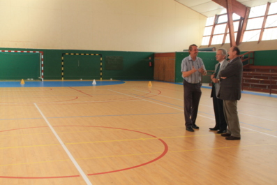 Prochaine étape : la peinture sur les murs assure le maire Prochaine étape : la peinture sur les murs assure le maire