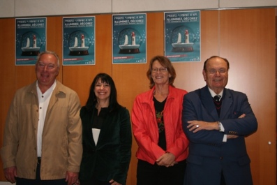 Mr Demperat-Delile, Président du Conseil des Sages, Mme Brigitte Tesson, Mme Martine Pathé et Mr Le Maire des Sables d'Olonne, Louis Guédon ont présenté hier la nouvelle édition des illuminations. Photo : mairie des Sables d'Olonne.