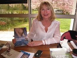 Le dernier roman d’Eveline Thomer, Un amour marin, récit qui se déroule au coeur du Vendée Globe. Le dernier roman d’Eveline Thomer, Un amour marin, récit qui se déroule au coeur du Vendée Globe.