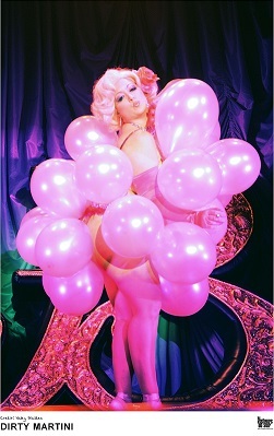 Le Cabaret New Burlesque, version 2013 est arrivé ! Le Cabaret New Burlesque, version 2013 est arrivé !