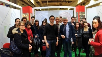 Stand de la Vendée de l'AIPPV, à gauche Henri Maria, vice-président des Vendéens de Paris et Hervé Pillaud.