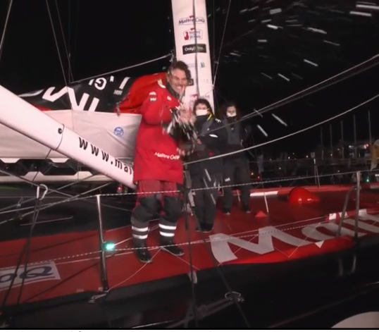 Yannick Bestaven (Maître CoQ IV) vainqueur du Vendée Globe Yannick Bestaven (Maître CoQ IV) vainqueur du Vendée Globe