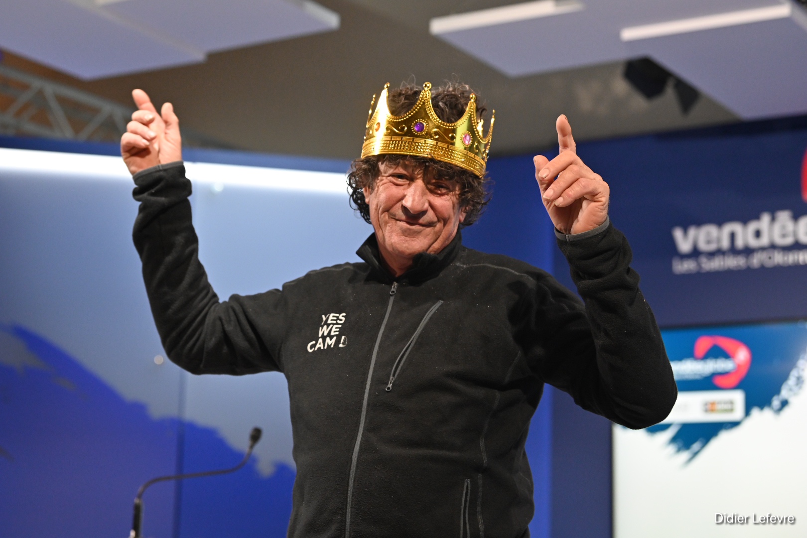 Jean Le Cam (Yes We Cam !), 8e sur la ligne et 4e au classement général (avant jury) Jean Le Cam (Yes We Cam !), 8e sur la ligne et 4e au classement général (avant jury)