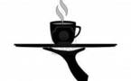Les Garçons de café envahissent les rues des Sables d'Olonne le dimanche 8 juillet