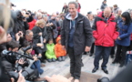 Inauguration de la deuxième plaque d'empreintes de Michel Desjoyeaux sur le remblai des Sables d'Olonne