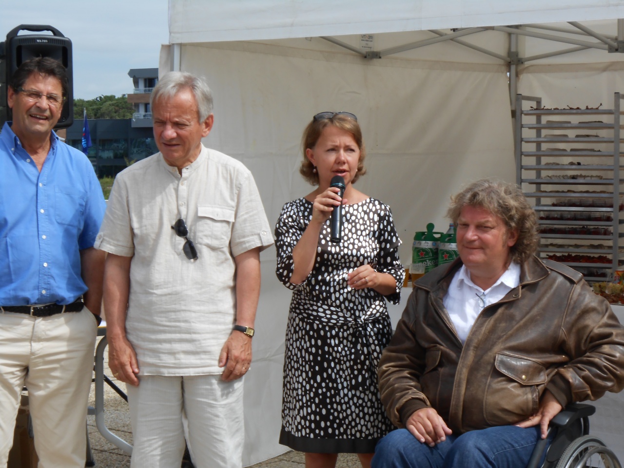 2013-07-25 12.04.05 2013-07-25 12.04.05