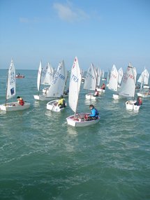 Talmont Saint-Hilaire: l'ANB et la SNSM participent aux animations du Vendée Globe Talmont Saint-Hilaire: l'ANB et la SNSM participent aux animations du Vendée Globe