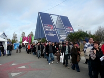 Pour accèder aux pontons, la queue démarrait dès l'entrée principale.