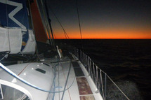 Desjoyeaux s'échappe, Hatfield vers Hobart Desjoyeaux s'échappe, Hatfield vers Hobart