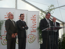 Bruno Retailleau (au milieu) lors de l'inauguration de Trivalis à La Roche-sur-Yon. (Photo Guy-André Coquet)