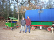 Leaticia et Pierre partent en roulotte parcourir l'Europe Leaticia et Pierre partent en roulotte parcourir l'Europe