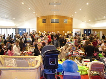 Un baby grenier réussi à la Salle des Ribandeaux Un baby grenier réussi à la Salle des Ribandeaux