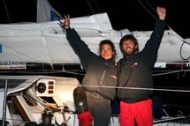 Les Sables -Horta-Les Sables : le tandem Giovanni Soldini – Karine Fauconnier en tête Les Sables -Horta-Les Sables : le tandem Giovanni Soldini – Karine Fauconnier en tête