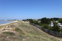 A Noirmoutiers camping rime avec environnement et protection des dunes 