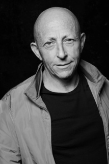 Une vie de Gérard en Occident Une vie de Gérard en Occident