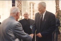 31 août 1990, Mgr Garnier nommé coadjuteur arrive à Luçon.  Crédit : Association diocésaine de Luçon