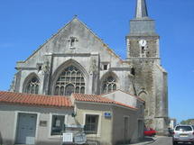 L'Eglise d'Olonne-sur-Mer aux petits soins L'Eglise d'Olonne-sur-Mer aux petits soins