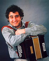 Sébastien Bertrand parle chante et joue vendredi 18 mars à 21h00 à la Tranche-sur-Mer Sébastien Bertrand parle chante et joue vendredi 18 mars à 21h00 à la Tranche-sur-Mer