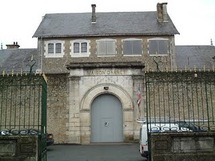 Le fermeture des prisons de Fontenay et La Roche-sur-Yon