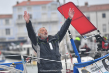 Jean-Luc Van Den Heede a passé la ligne d'arrivée hier  aux Sables d'Olonne après 211 jours 23 heures, 12 minutes et 19 secondes. Jean-Luc Van Den Heede a passé la ligne d'arrivée hier  aux Sables d'Olonne après 211 jours 23 heures, 12 minutes et 19 secondes.
