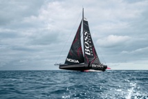 Alex Thomson valide sa qualification pour le Vendée Globe 2020 à bord de HUGO BOSS