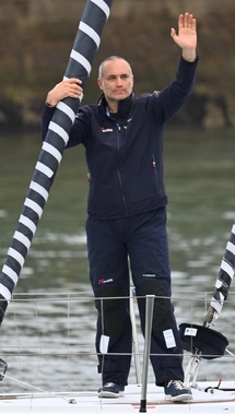 Vendée Globe 2024 : une réparation audacieuse et une danse de la victoire ! Vendée Globe 2024 : une réparation audacieuse et une danse de la victoire !