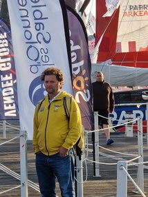 Arnaud Boissières de retour aux Sables d'Olonne à bord de La Mie Câline le dimanche 6 avril Arnaud Boissières de retour aux Sables d'Olonne à bord de La Mie Câline le dimanche 6 avril