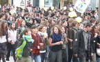 Education : Près de 2 000 enseignants et lycéens dans les rues de La Roche-sur-Yon