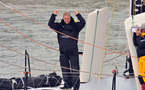 Yann Eliès attend les secours australiens