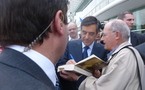 François Fillon le 1° Ministre devant les militants UMP hier aux Sables: "la France a "besoin d'un chef d'Etat, pas d'un homme plastique"