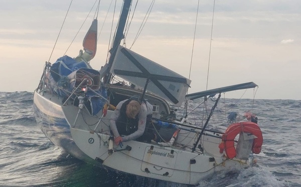 Photo prise depuis le bateau accompagnateur Señor Blue.