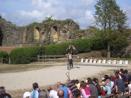 Cette année le château de Talmont ouvrira ses portes le lundi 9 avril. Cette année le château de Talmont ouvrira ses portes le lundi 9 avril.