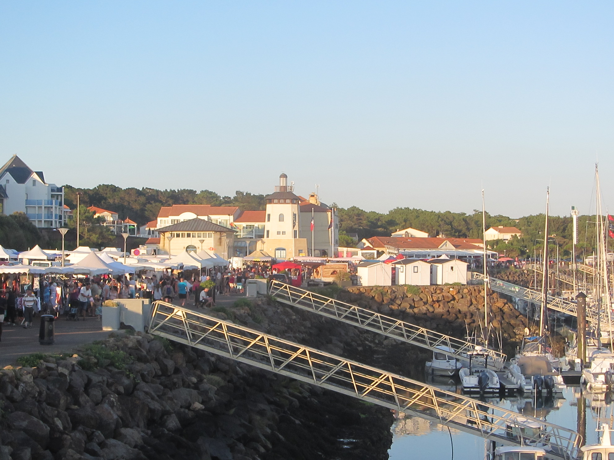 Marché nocturne à Port Bourgenay ce mercredi