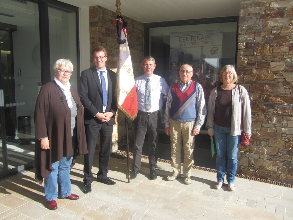 Liliane Richard, Maxen de Rugy, Pierre-Jean Marchetti, Jean-Claude Bossard et Françoise Ferrand-Le Maulf invitent les talmondais à participer aux cérémonies commémoratives du centenaire de la Grande Guerre qui débuteront le 4 novembre.