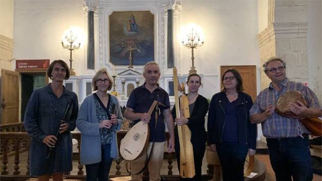 Les six musiciens du groupe Fantaisie seront à la Chapelle de Bourgenay pour un concert pour un voyage musical au Moyen Âge Les six musiciens du groupe Fantaisie seront à la Chapelle de Bourgenay pour un concert pour un voyage musical au Moyen Âge
